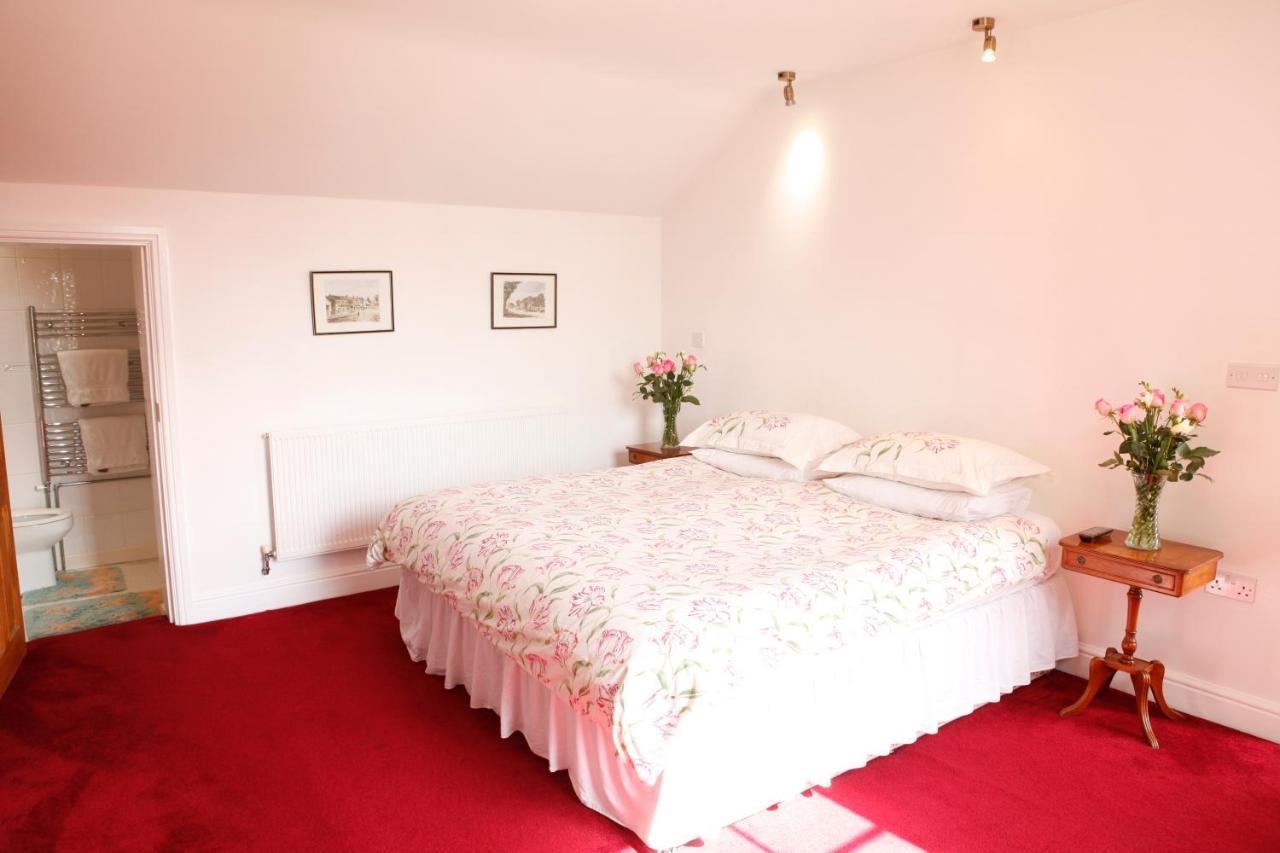 Guest house Swan London - Heathrow 4*